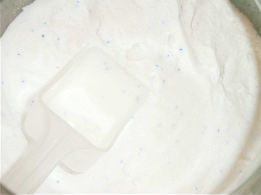 Item-Lessive Plastic spoon n Laundry detergent n Washing powder in white.jpg