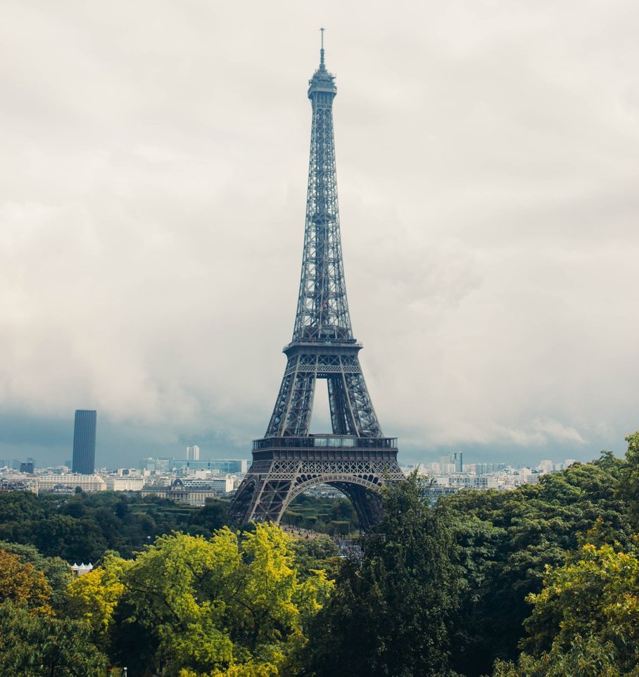 Group-Tour Eiffel eifel-tower-france carr .jpg