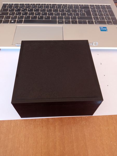 Fichier:Cube LED 4x4x4 IMG 20250620 132320.jpg