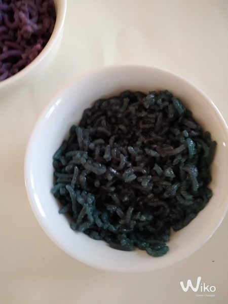 Fichier:Riz multicolore IMG 20200409 135258540.jpg