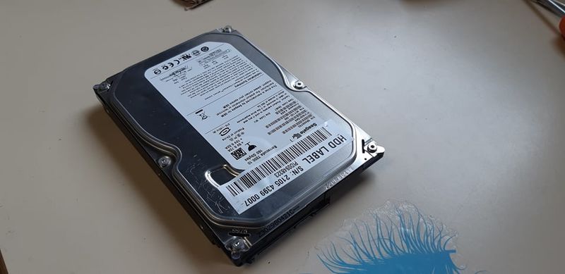 Assemblage d un ordinateur fixe 82940542 558628328199763 627498613185970176 n.jpg