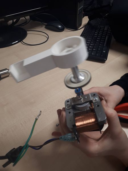 Fichier:Cr ation d une catapulte 20220420 165013.jpg