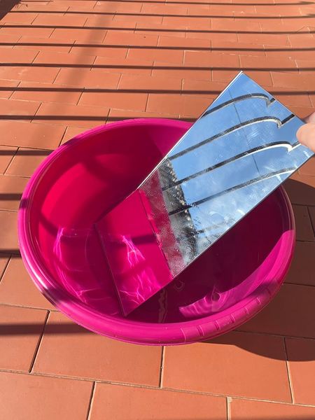 Fichier:Arc-en-ciel de chambre 51359045 416483045561426 4087729819683389440 n.jpg