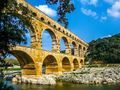 Pont en papier Pont-du-gard.jpg