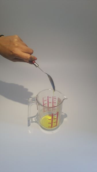 Fichier:Extraction d'ADN de fruits 20190330 160010.jpg