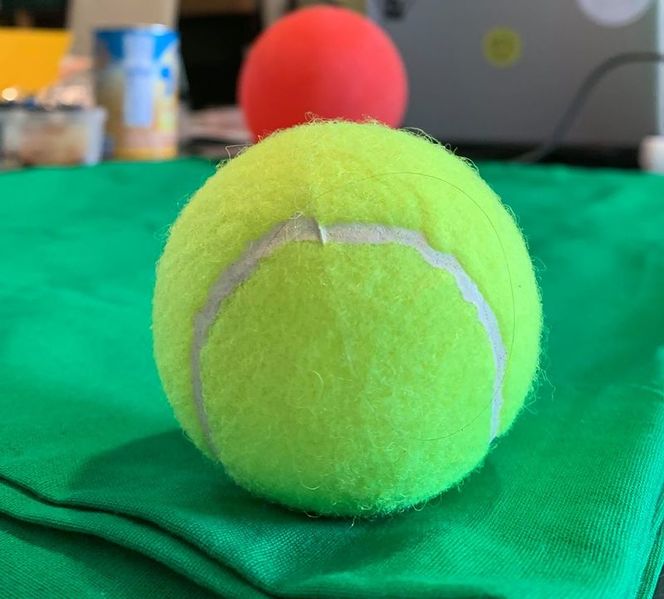 Fichier:Pourquoi la petite lune peut cacher le gros soleil 800px-Pourquoi la petite lune peut cacher le gros soleil 51794211 322109495178188 7804711774543937536 n.jpg