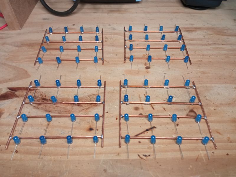 Fichier:Cube LED 4x4x4 IMG 20250616 145614.jpg