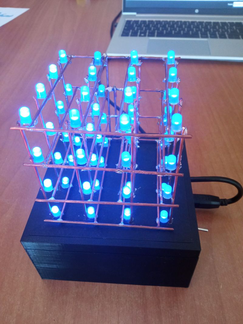 Cube LED 4x4x4 1751630537141.jpg