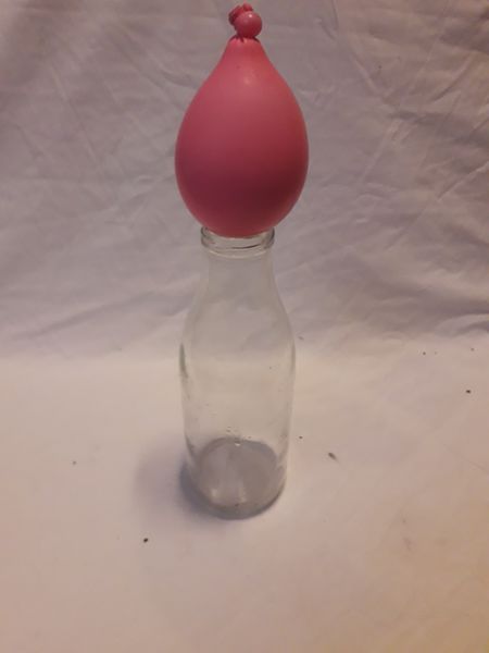 Fichier:Ballon dans une bouteille 20190115 121827 1 -min.jpg