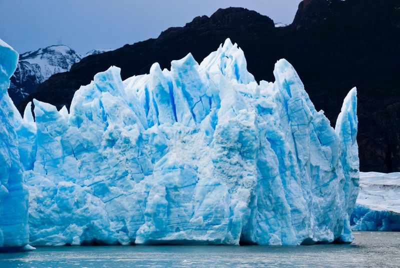 Attention la glace iceberg.jpg