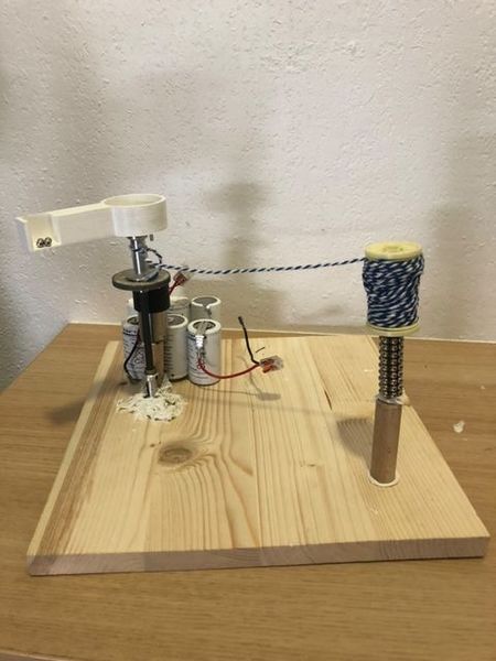 Fichier:Cr ation d une catapulte 279590117 5056155697824962 5065666504009019987 n.jpg